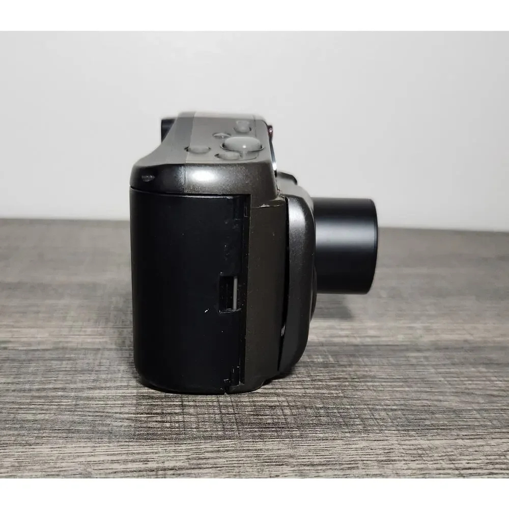 Olympus Accura Zoom XB 70 Quartz Date Tested Point & Shoot 35MM Film Camera